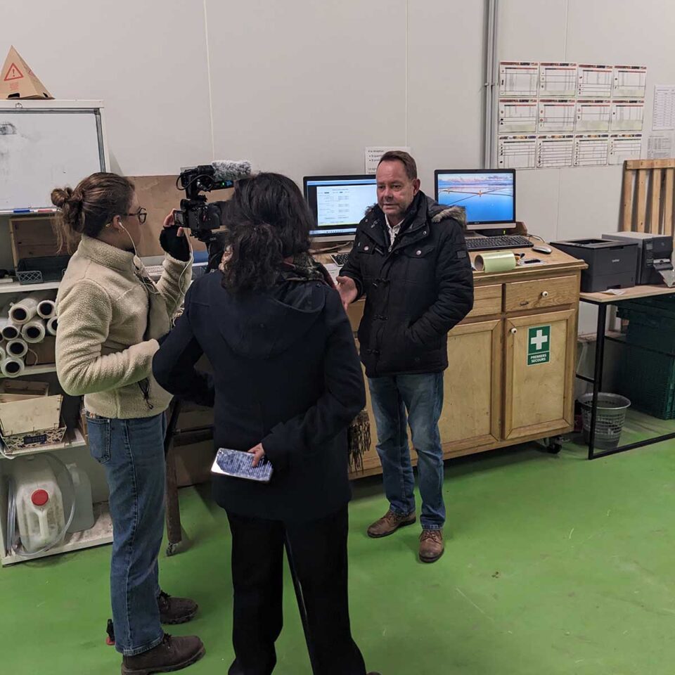 caméra France 3 - interview Matthieu Scholler salarié Solibio